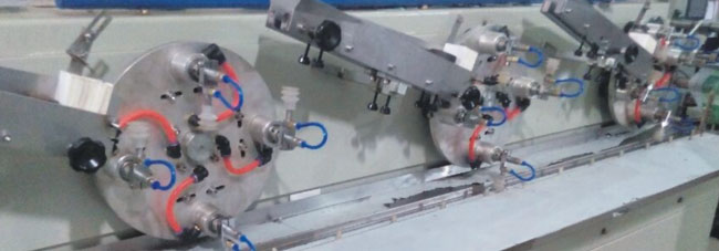 卡片全自動枕式包裝機機械細節(jié)